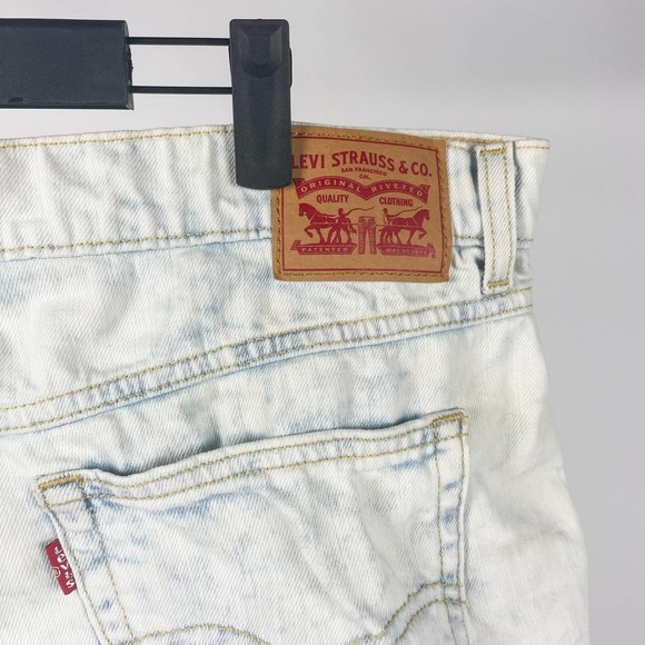 Levi's Levi Strauss Acid Wash Light wash Denim Shorts Jean Size 33 - Picture 5 of 8